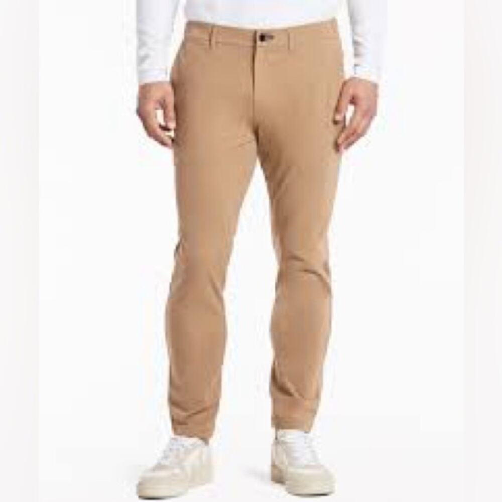 Public Rec Classic Men's Khaki Chinos Tech Travel Golf Size 33/30 BB0521